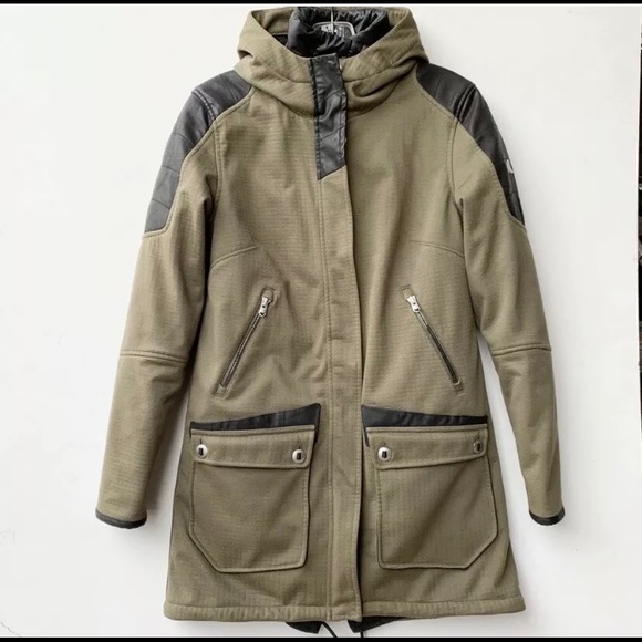 SPYDER Helix 3in1 coat. GORGEOUS!! Sz Small (or XS with room for layers) - Picture 4 of 12